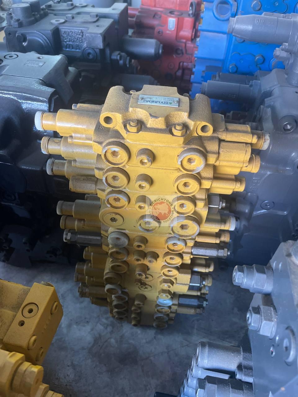 Гидравлический насос Hyundai 31M6-04170 Гидравлический насос Hyundai 31M6-04170